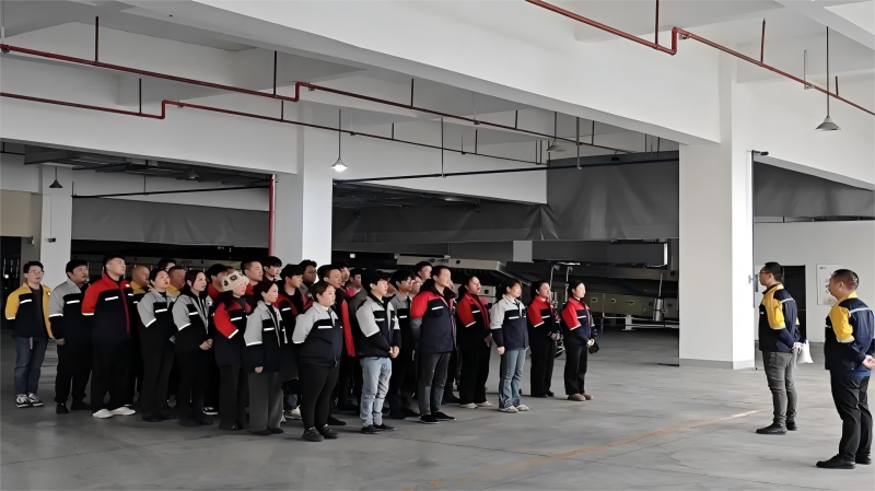 筑牢安全防线 护航企业发展丨AG庄闲集团超导召开2025年度安全出产员工大会